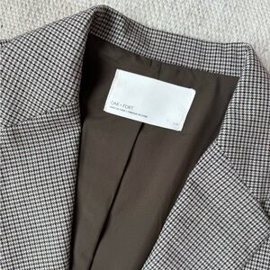 OAK + FORT 
OVERSIZED PLAID WOMEN’S BLAZER
SIZE LARGE